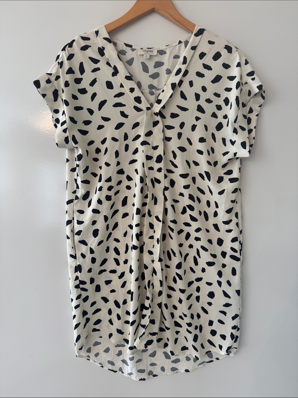 Umgee Tunic Dress Womens Small Leopard Print Pockets Short Sleeve